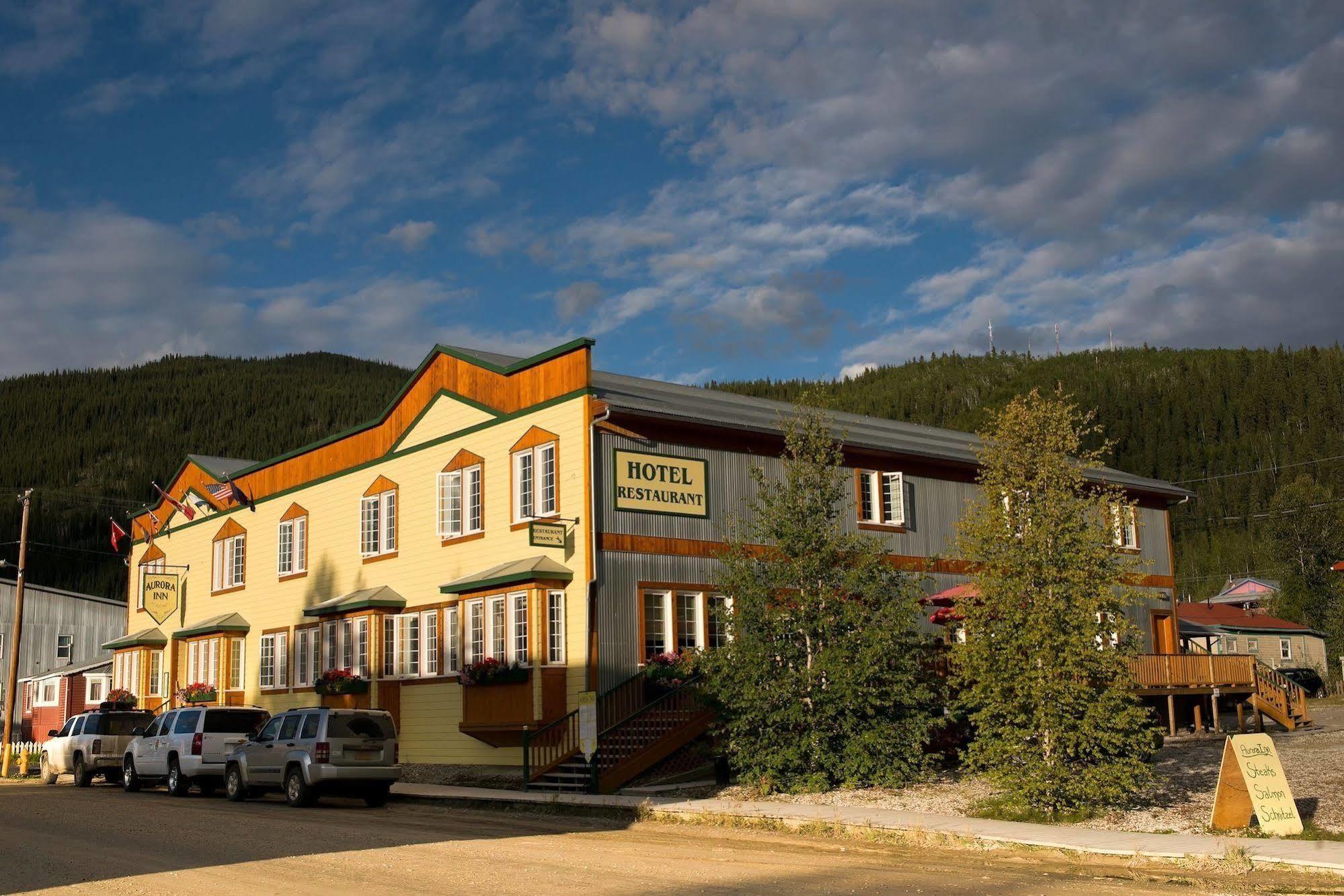 Aurora Inn Dawson City Buitenkant foto
